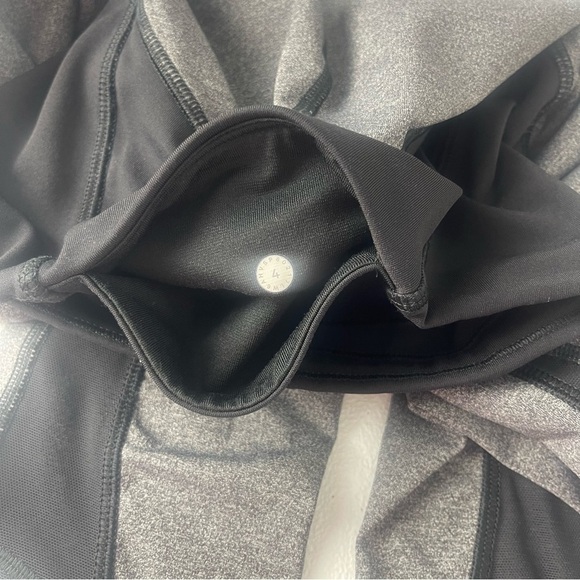 Lululemon Train Times Crop Leggings 17" Inseam Heathered Black 4 - Picture 10 of 12